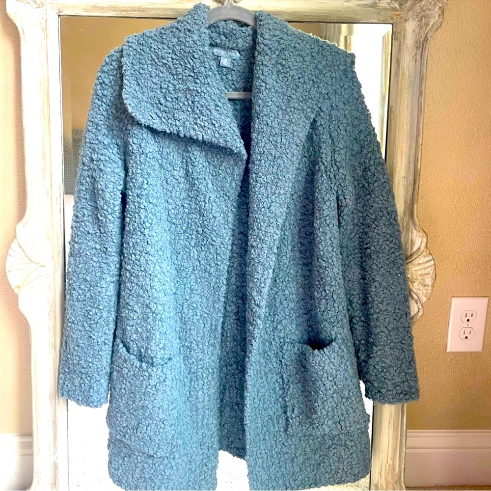 NWOT Barefoot Dreams Boucle coat